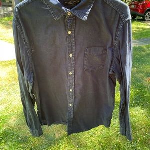 Aeropostale Designed in NYC. Distressed Cotton Button Down Mens Shirt